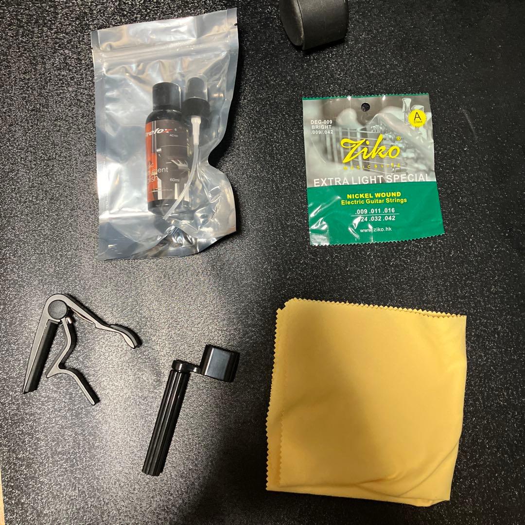 Blitz ブラック エレキギター レスポールタイプ　おまけ7点