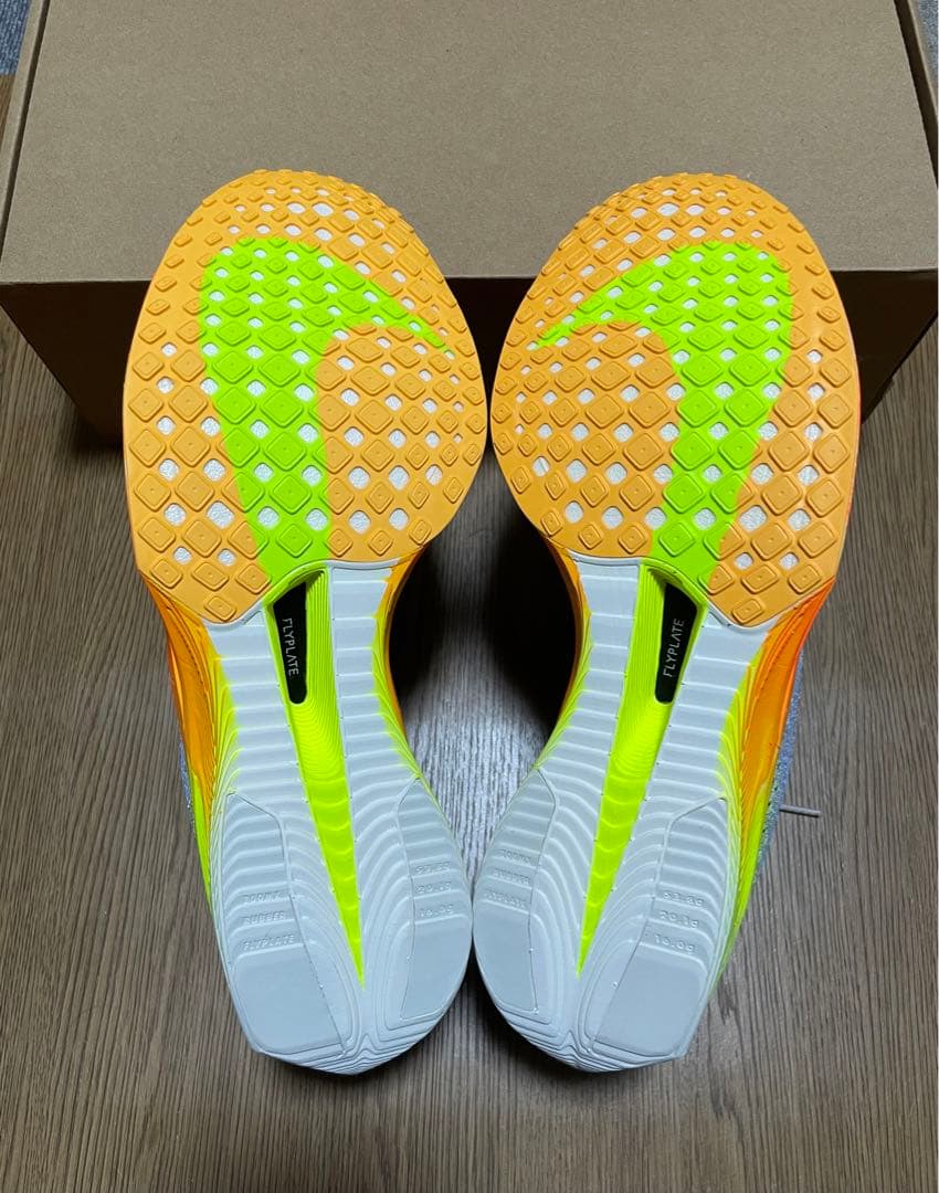 【新品未着用】ナイキ　ヴェイパーフライネクスト%3 25.0cm 限定カラー