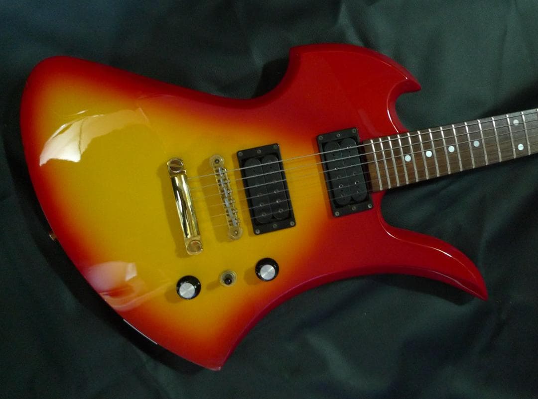 モッキンバードギター　TARGET by FERNANDES