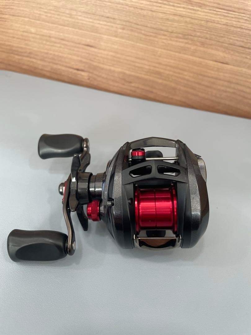 Daiwa ALPHAS AIR 7.2L ベイトリール 中古