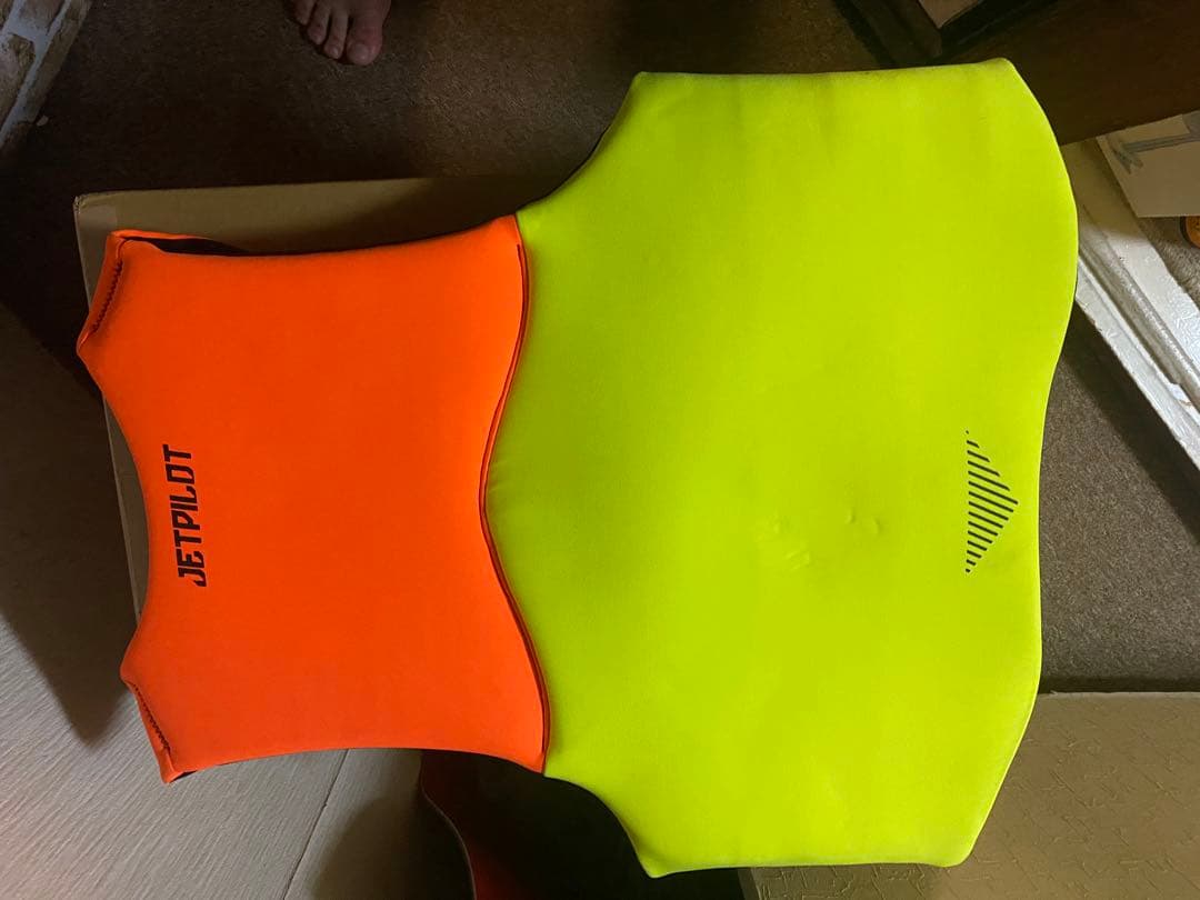 JETPILOT ライフジャケット オレンジ/イエロー