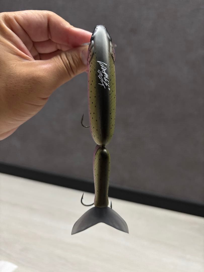 タイニークラッシュ、マジックトラウト